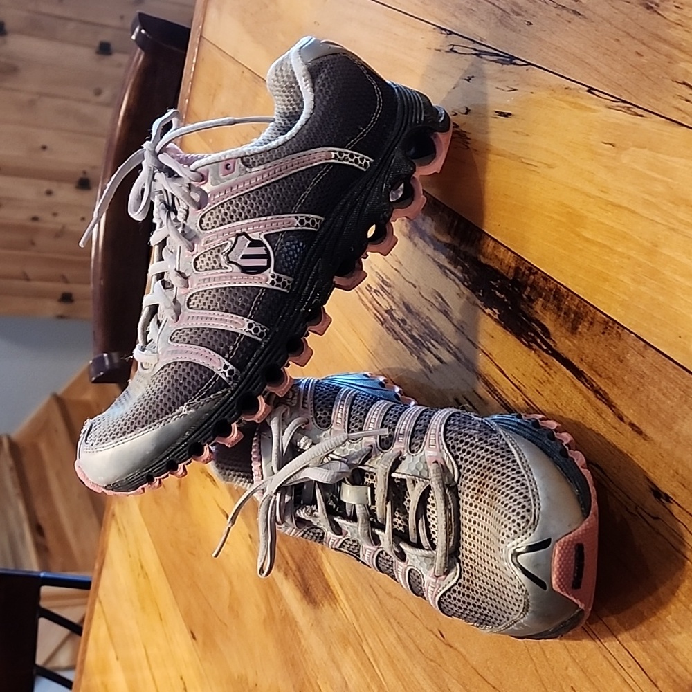K-swiss shoes size 10